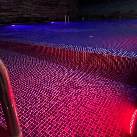 Paris Garden Resort Тринкомале Екстериор снимка