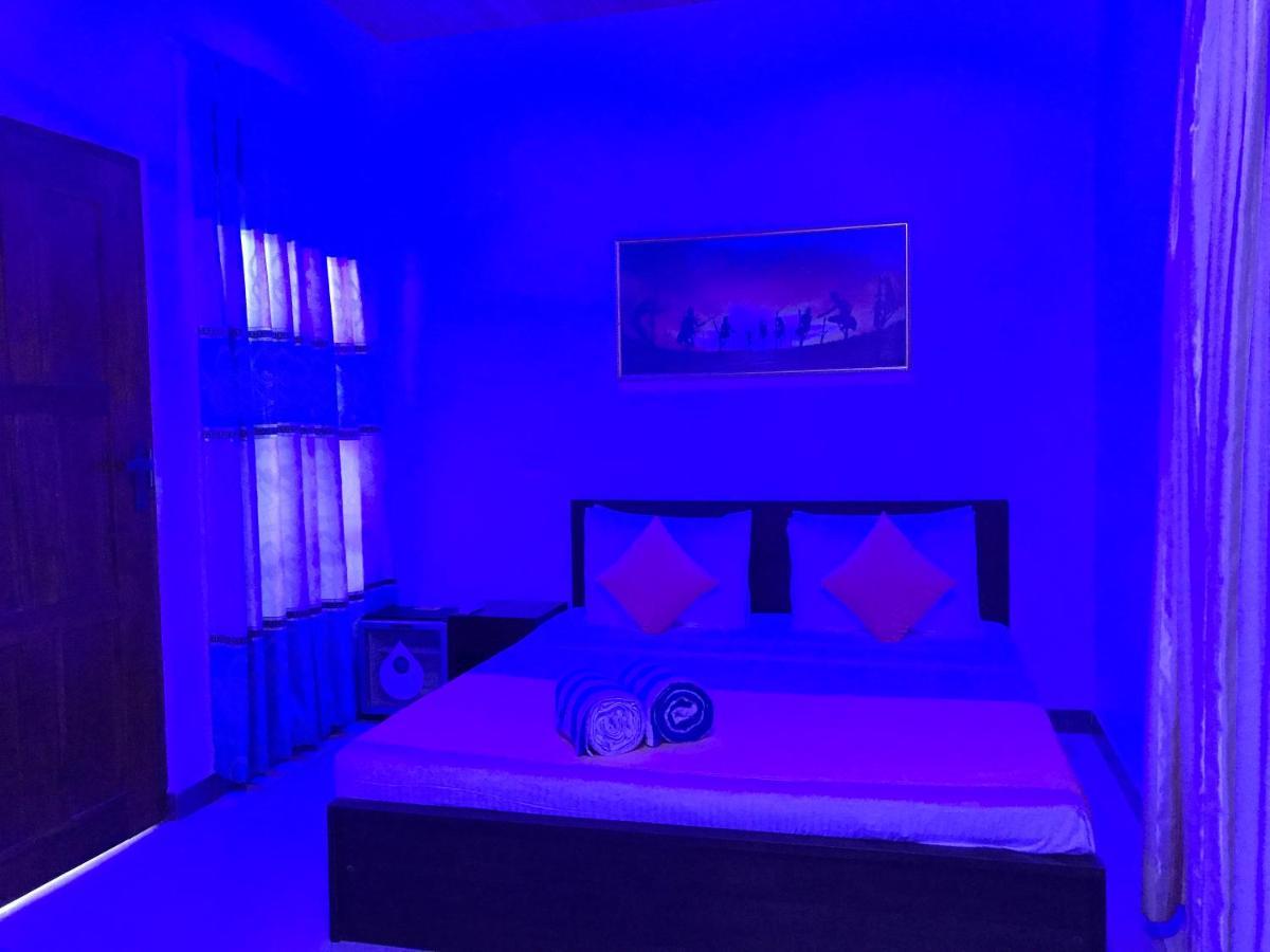 Paris Garden Resort Тринкомале Екстериор снимка